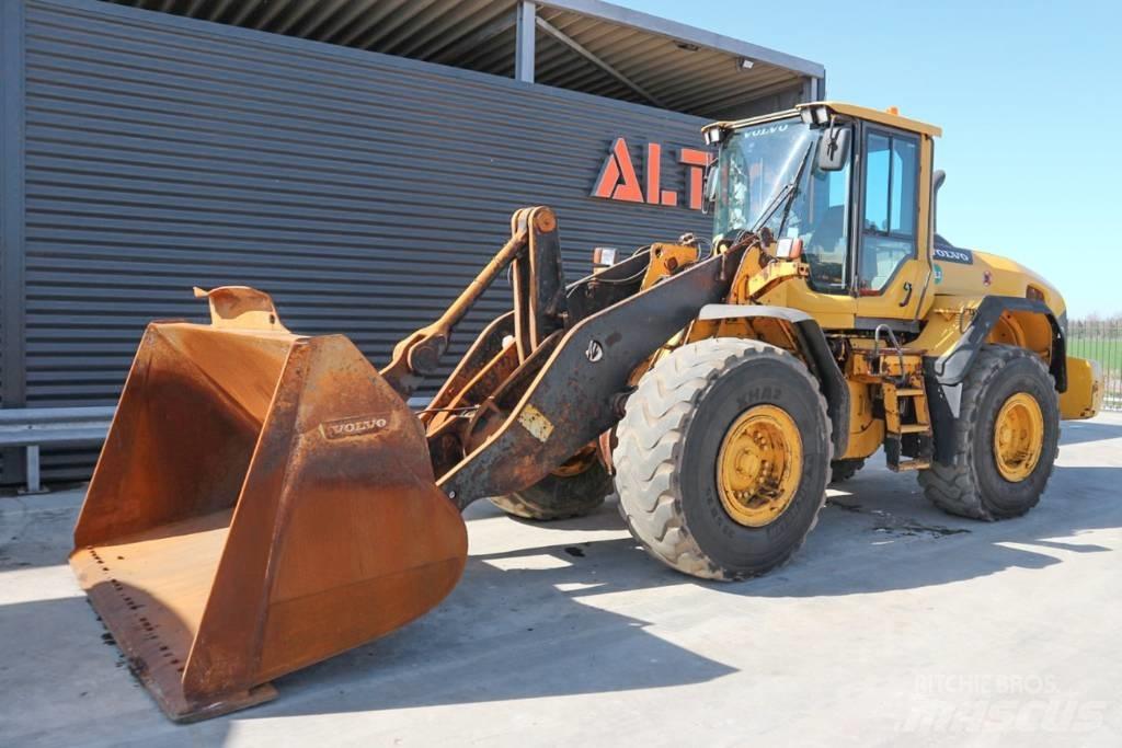Volvo L120G Фронтальні навантажувачі