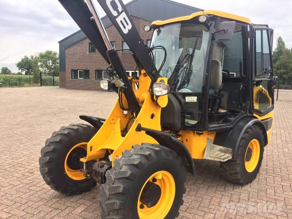 JCB 406 Фронтальні навантажувачі