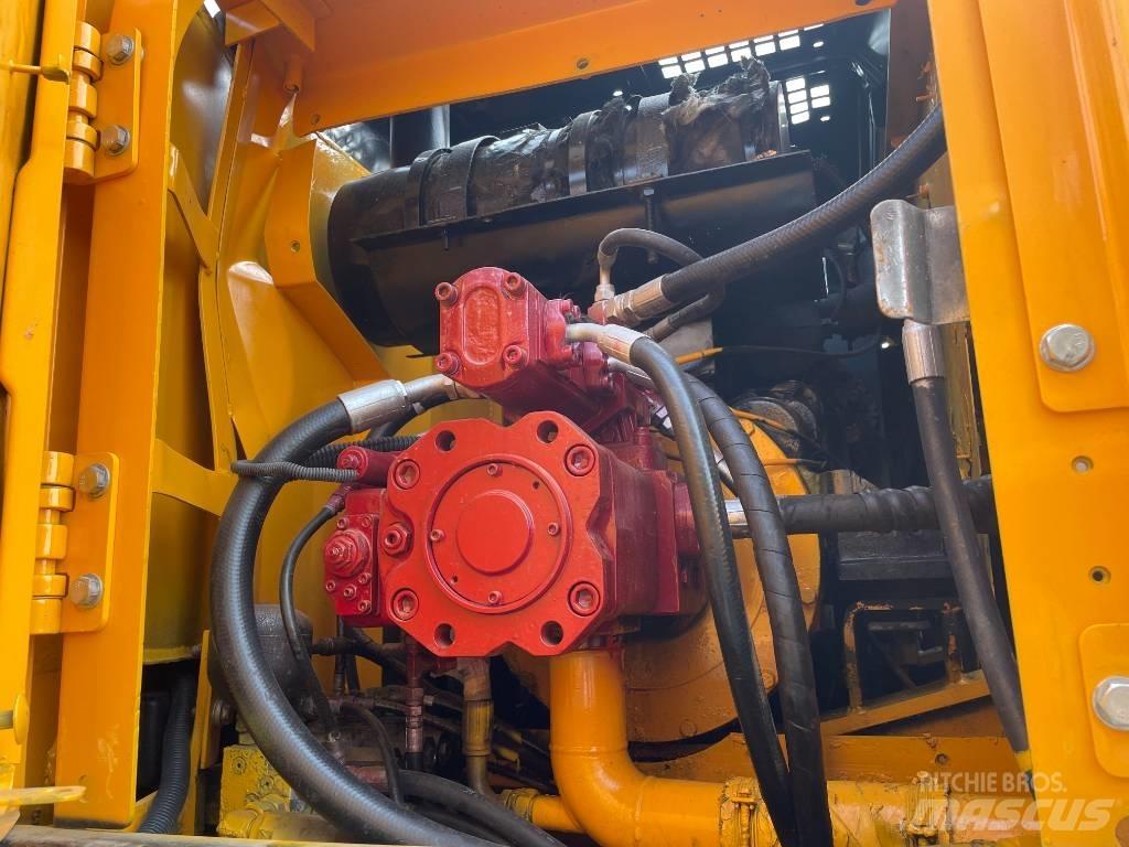 Hyundai R 150 W-9 Гусеничні екскаватори