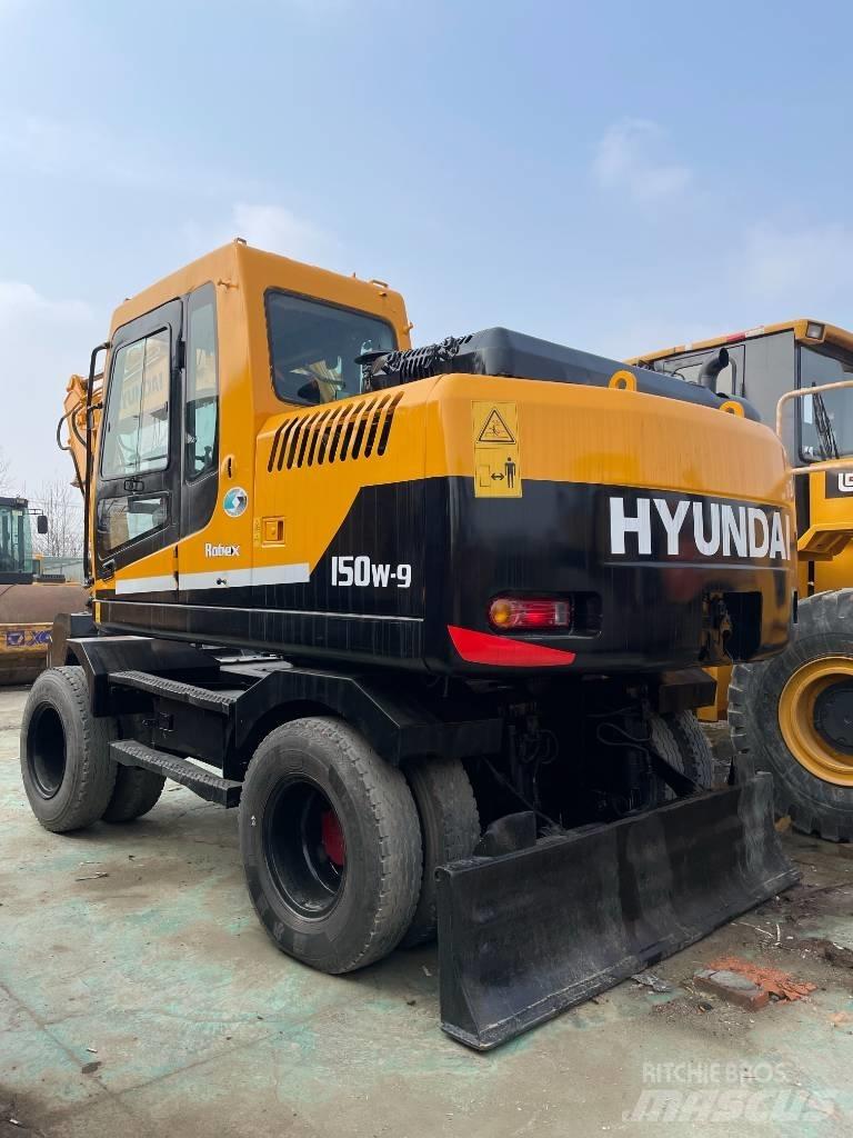 Hyundai R 150 W-9 Гусеничні екскаватори
