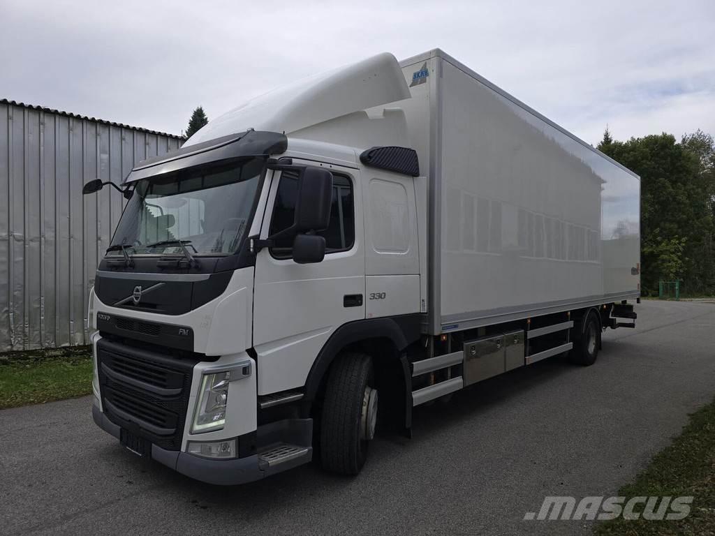 Volvo FM330 4X2 Фургони