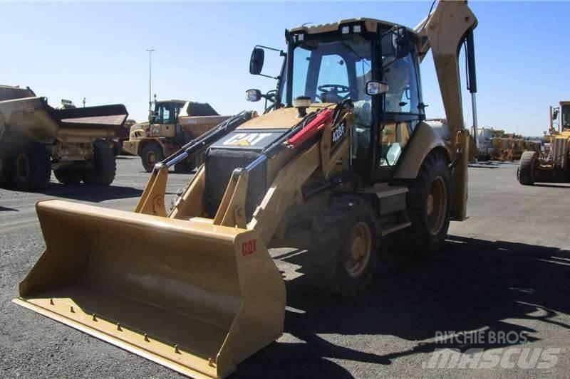 CAT 428F Екскаватори-навантажувачі