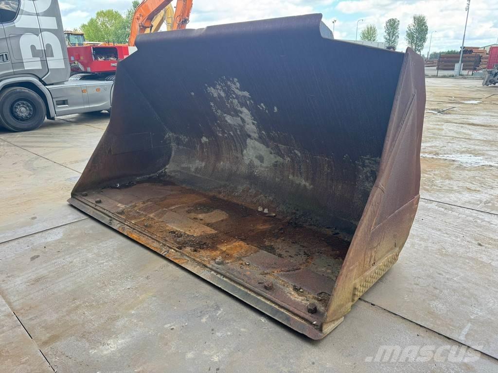 Volvo 4.2 m3 Ковші