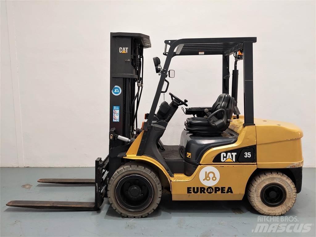 CAT DP35NTD Дизельні навантажувачі