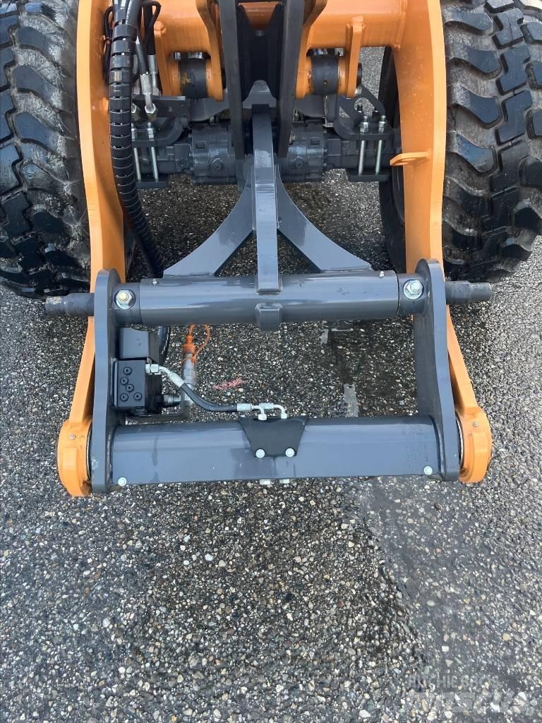 CASE 221F Evo Фронтальні навантажувачі