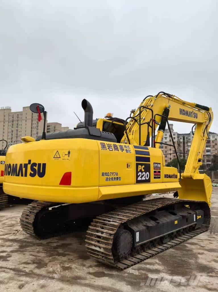 Komatsu PC 220 LC-8 Гусеничні екскаватори