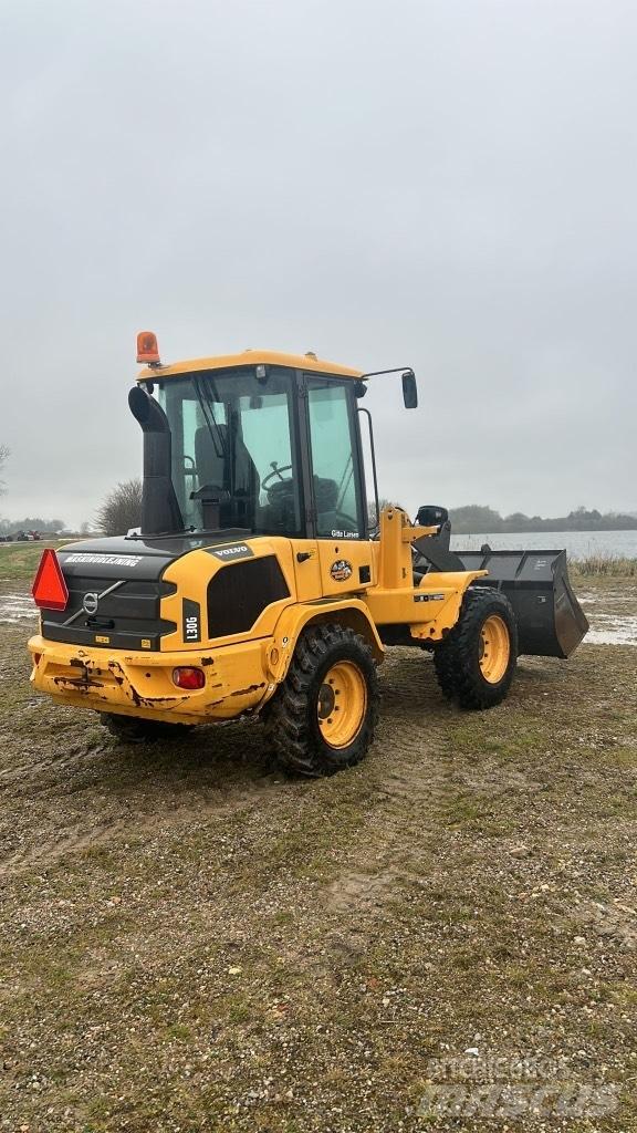 Volvo L 30 G Фронтальні навантажувачі