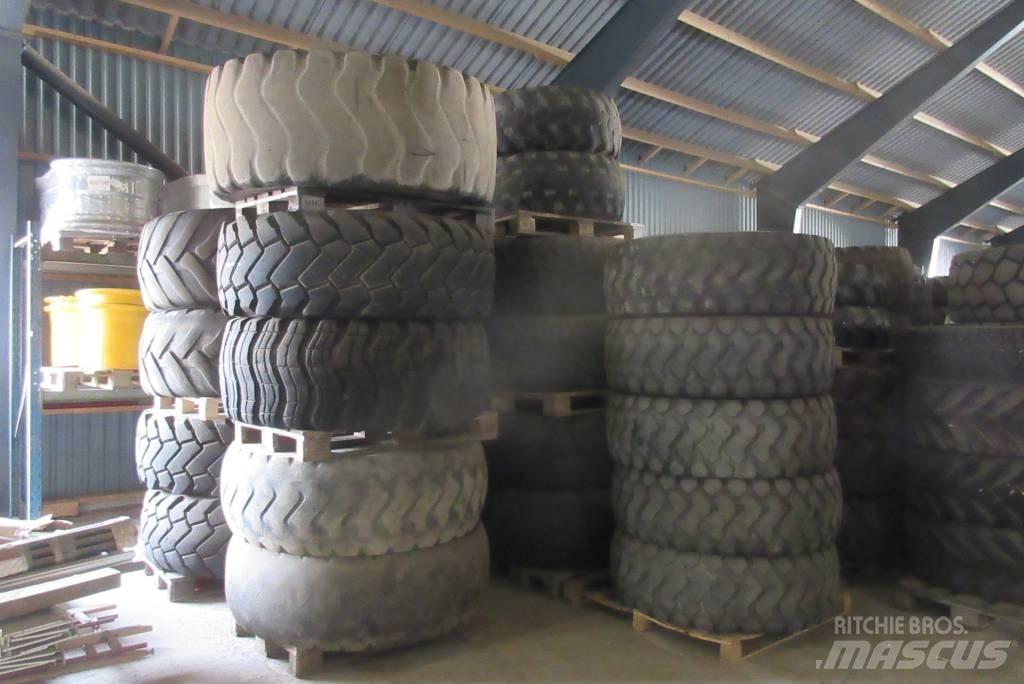 Beg däck 20,5x25 Шини