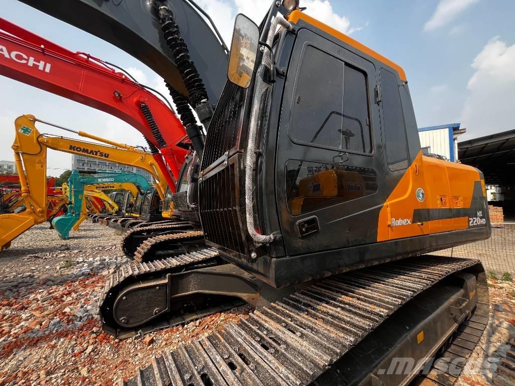Hyundai HX 220HD Гусеничні екскаватори