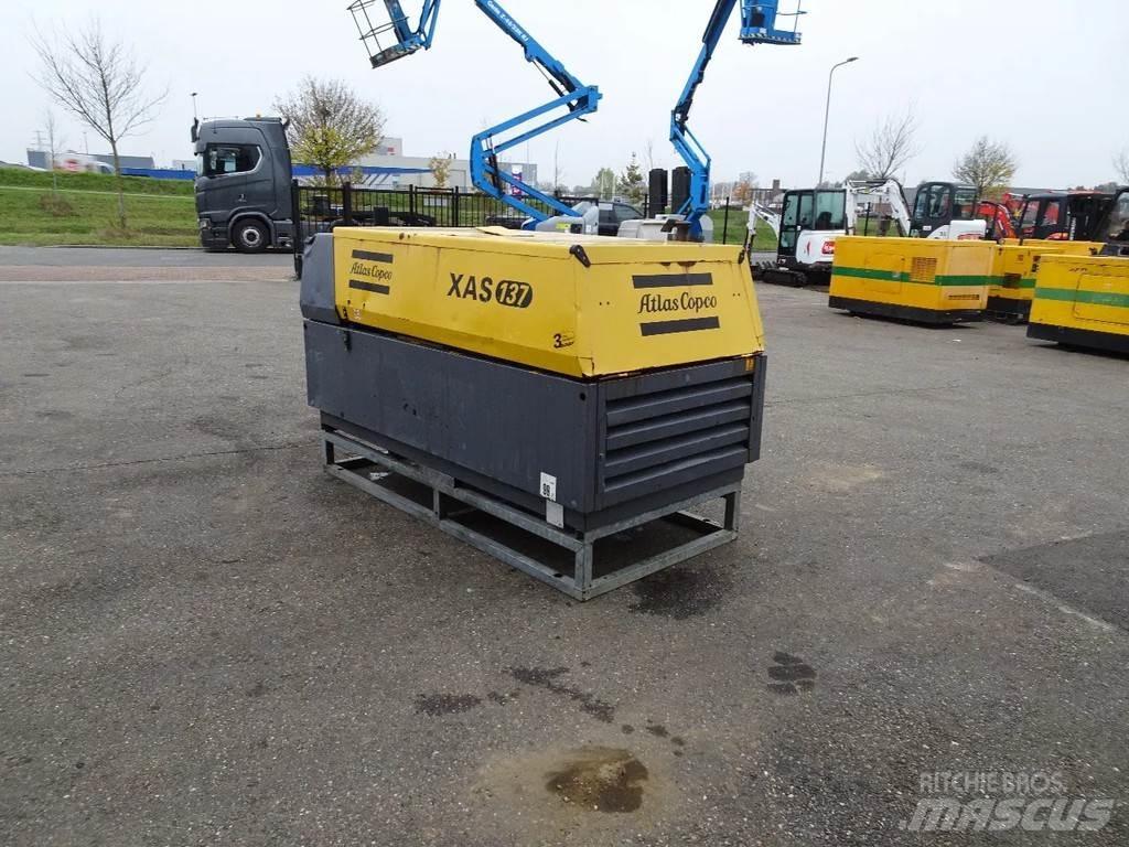 Atlas Copco XAS137 Компресори