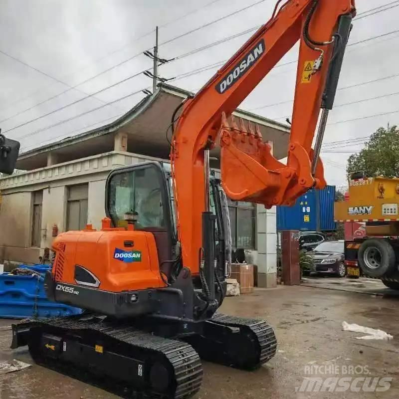 Doosan DX55-9C Міні-екскаватори < 7т