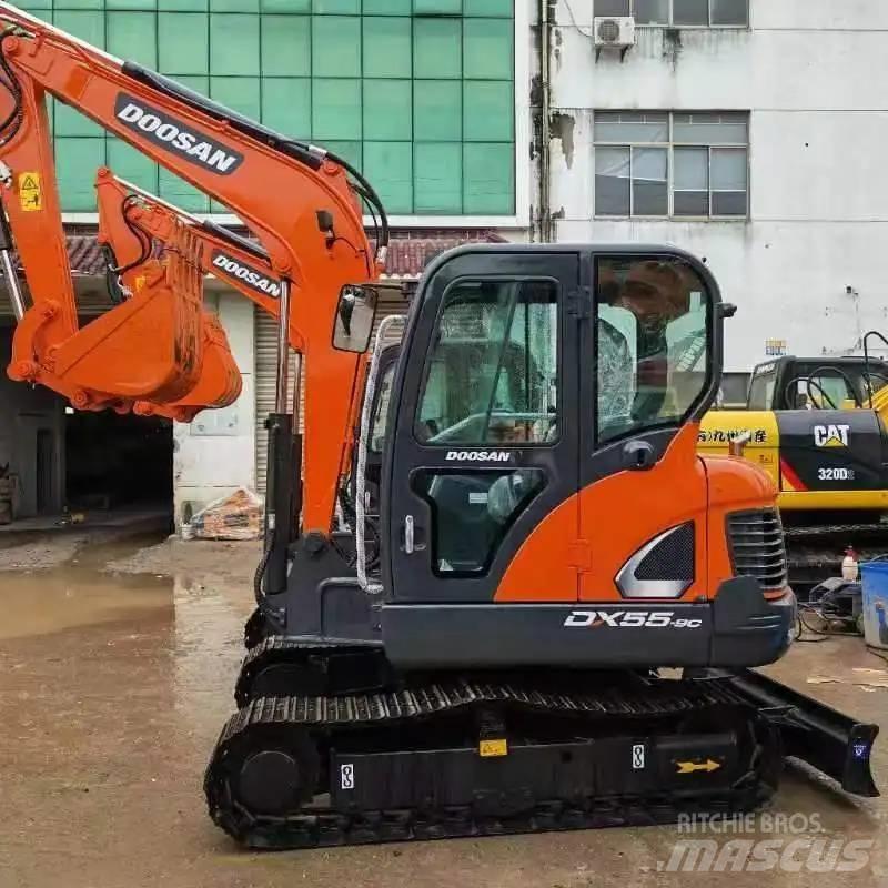 Doosan DX55-9C Міні-екскаватори < 7т