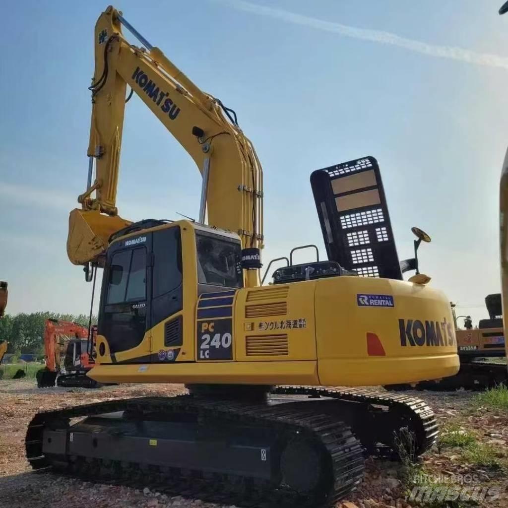 Komatsu 240LC-8 Гусеничні екскаватори