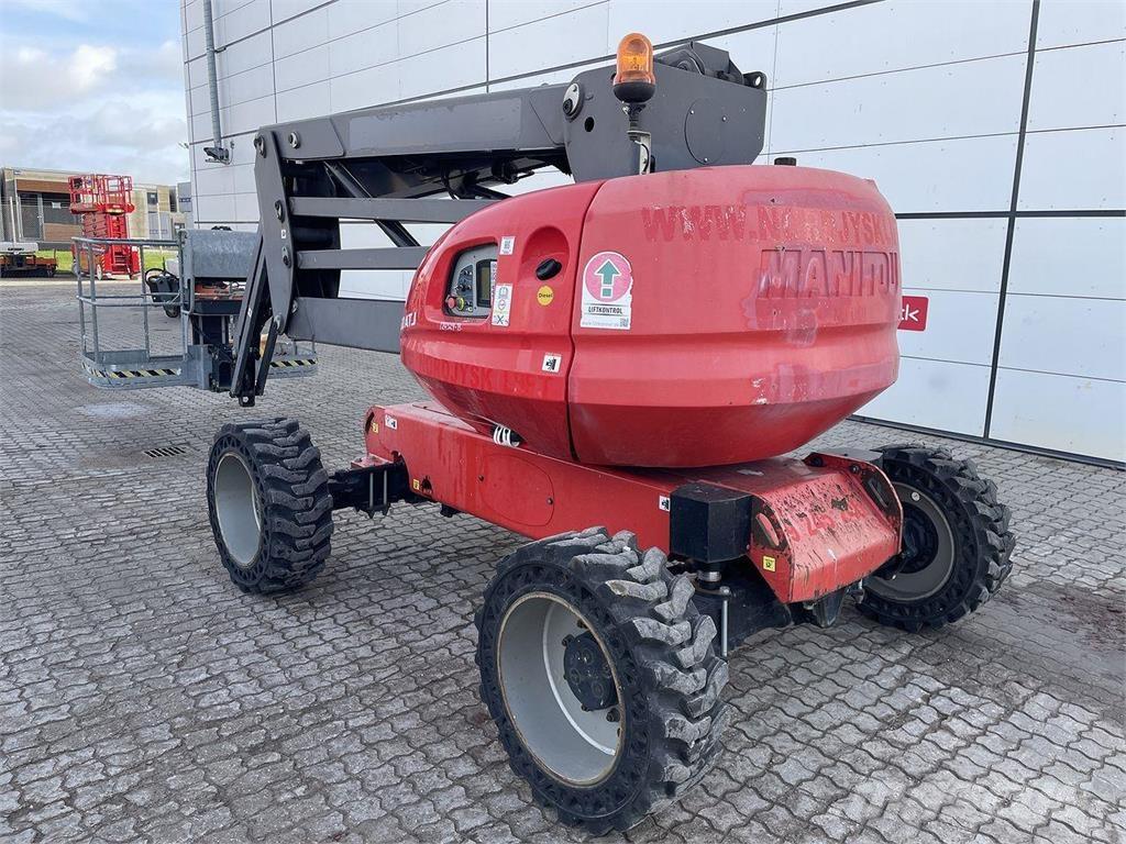 Manitou 160ATJ RC Колінчаті підйомники