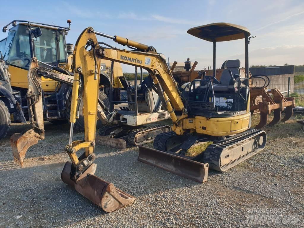 Komatsu PC26MR-3 Міні-екскаватори < 7т