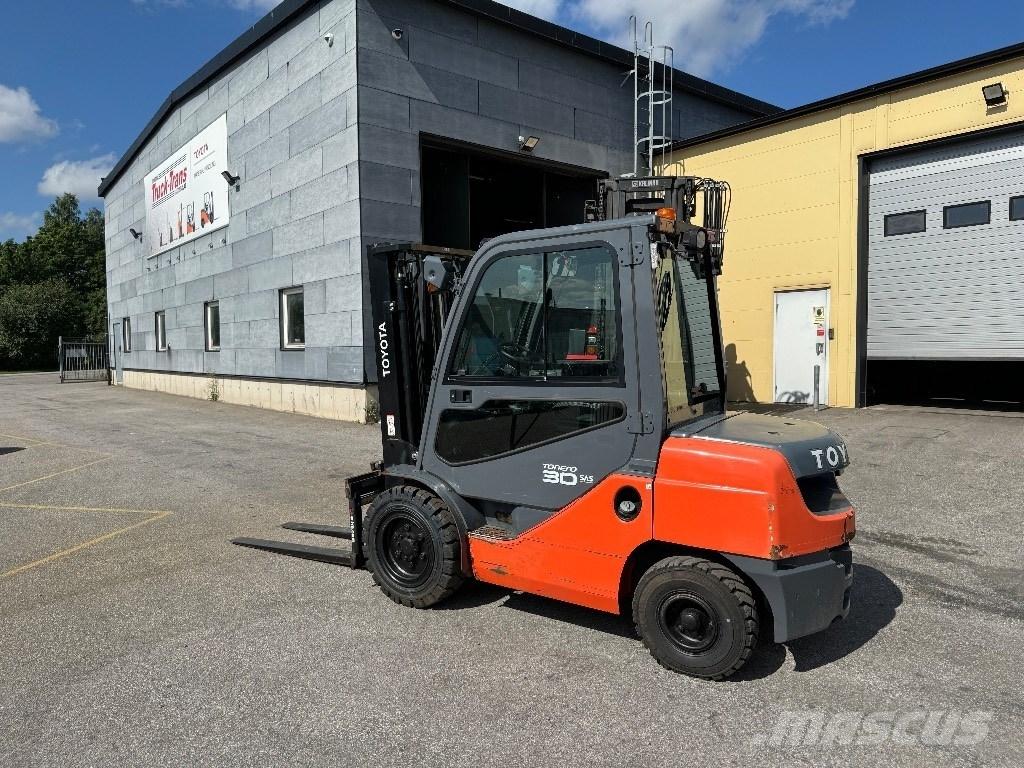 Toyota 02-8FDF30 Дизельні навантажувачі