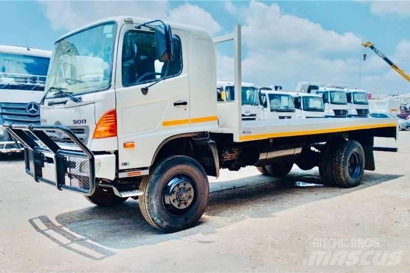 Hino 500 1322 4x4 Вантажівки / спеціальні