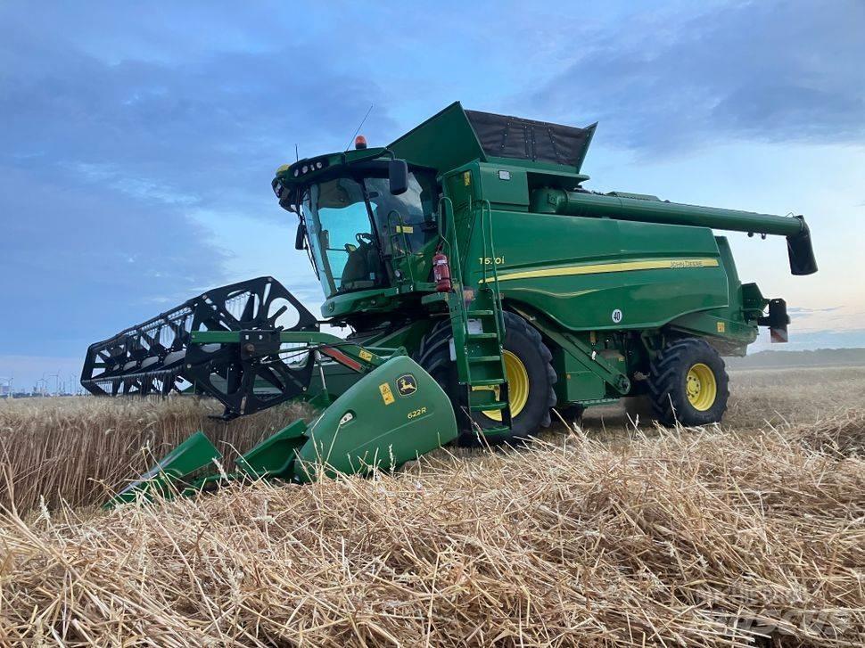 John Deere T 670 i Зернозбиральні комбайни