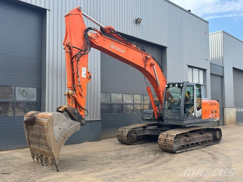 Hitachi ZX210LC-3 Гусеничні екскаватори