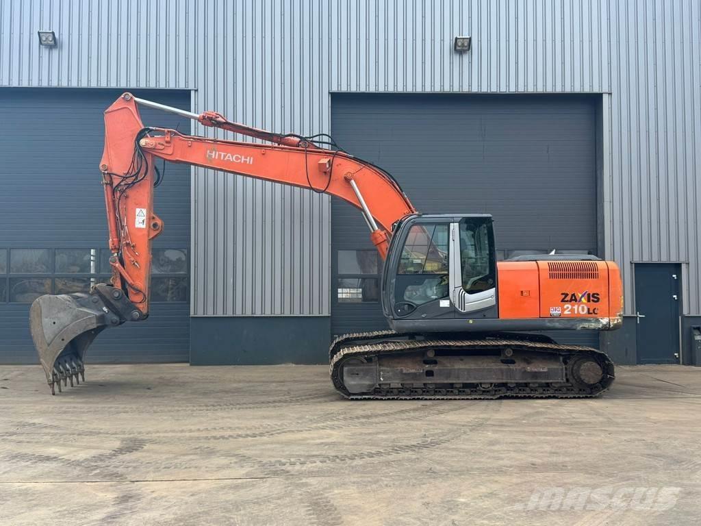 Hitachi ZX210LC-3 Гусеничні екскаватори