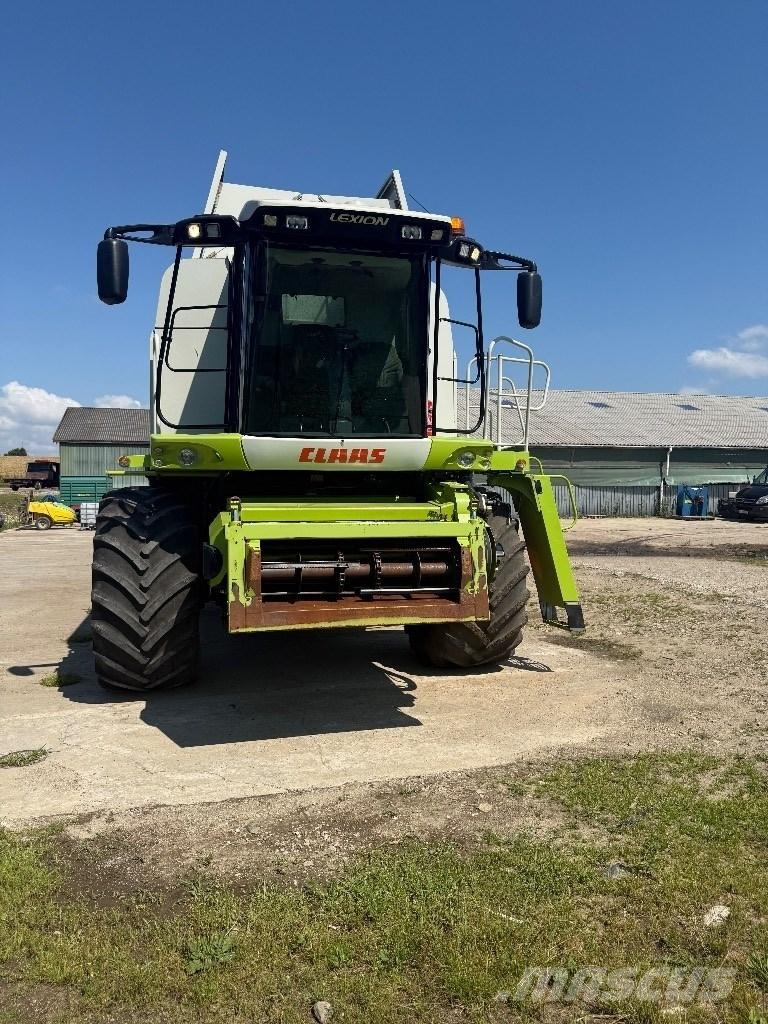 CLAAS Lexion 560 Зернозбиральні комбайни