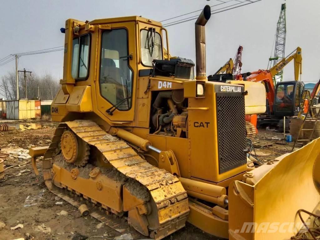 CAT D4H Гусеничні бульдозери