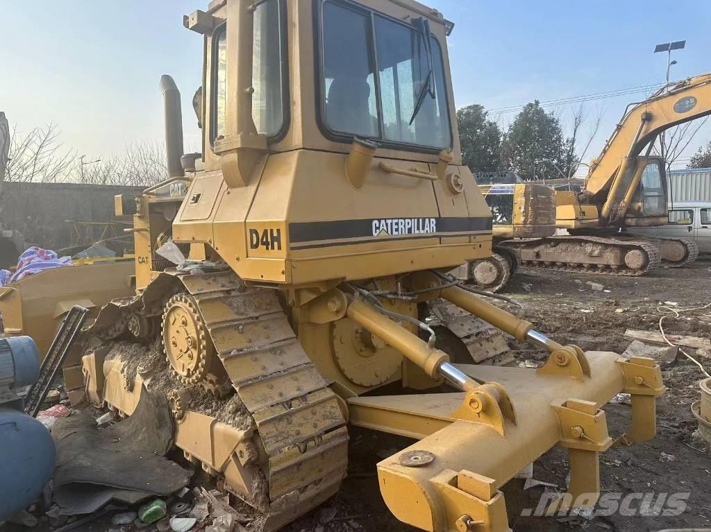 CAT D4H Гусеничні бульдозери