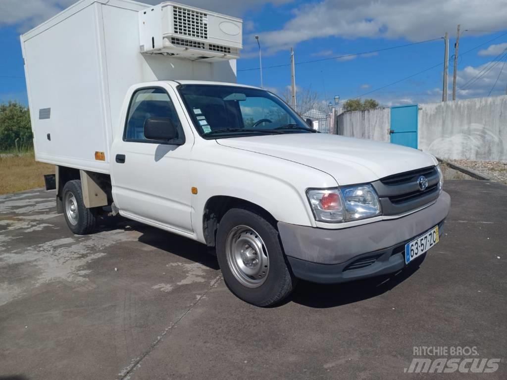 Toyota Hilux Пікапи / Бічне розвантаження