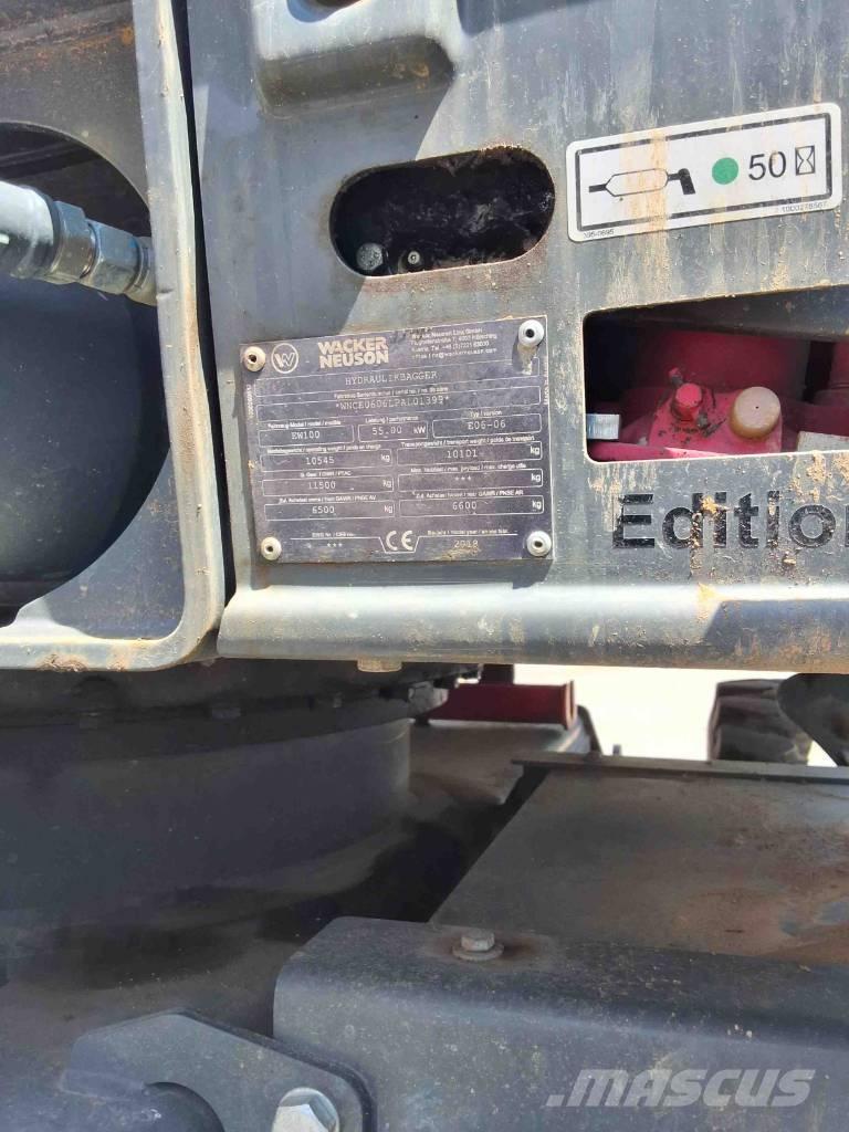 Wacker Neuson EW 100 Колісні екскаватори