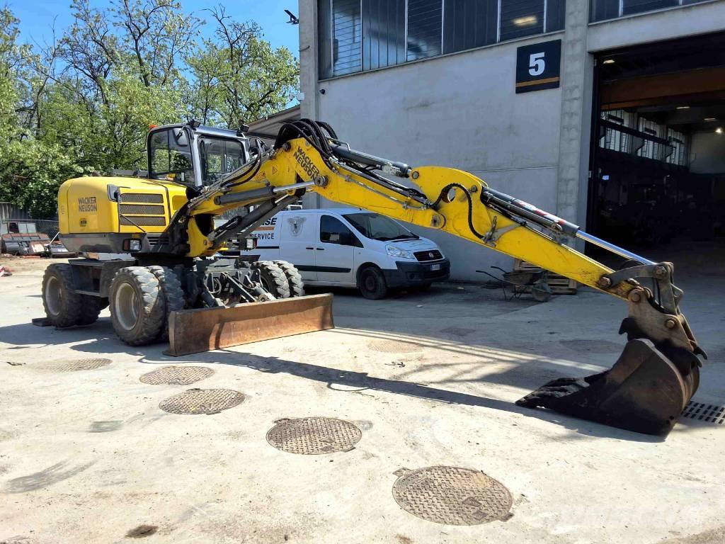 Wacker Neuson EW 100 Колісні екскаватори