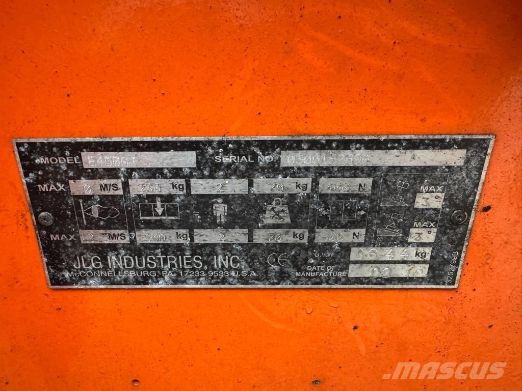 JLG E 450 AJ Колінчаті підйомники