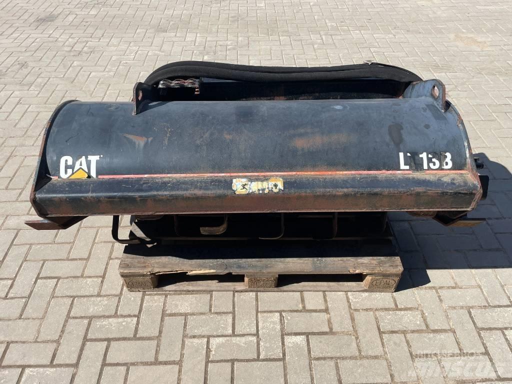 CAT LT 13 B Міні-навантажувачі