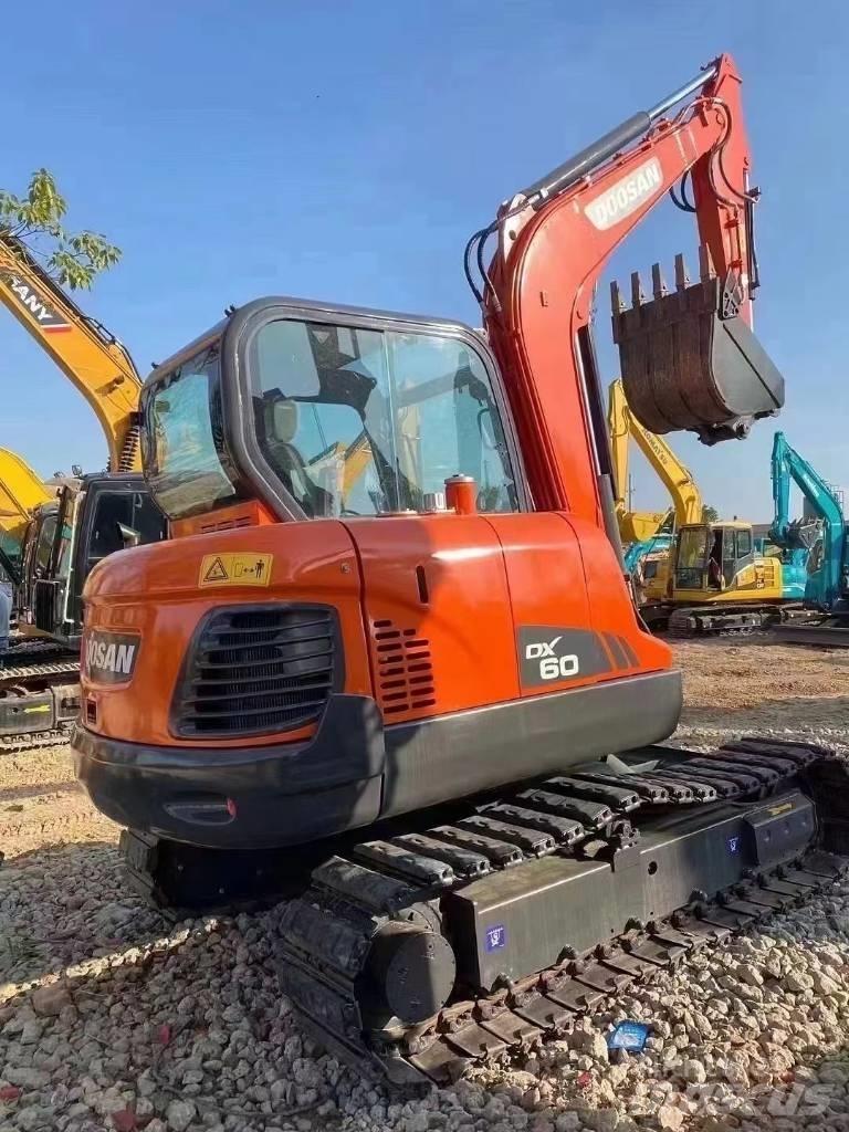 Doosan DX 60-9 Міні-екскаватори < 7т