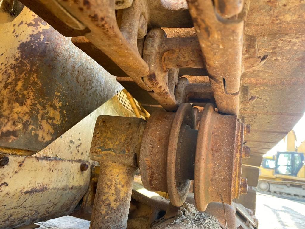 CAT 931 Гусеничні вантажники