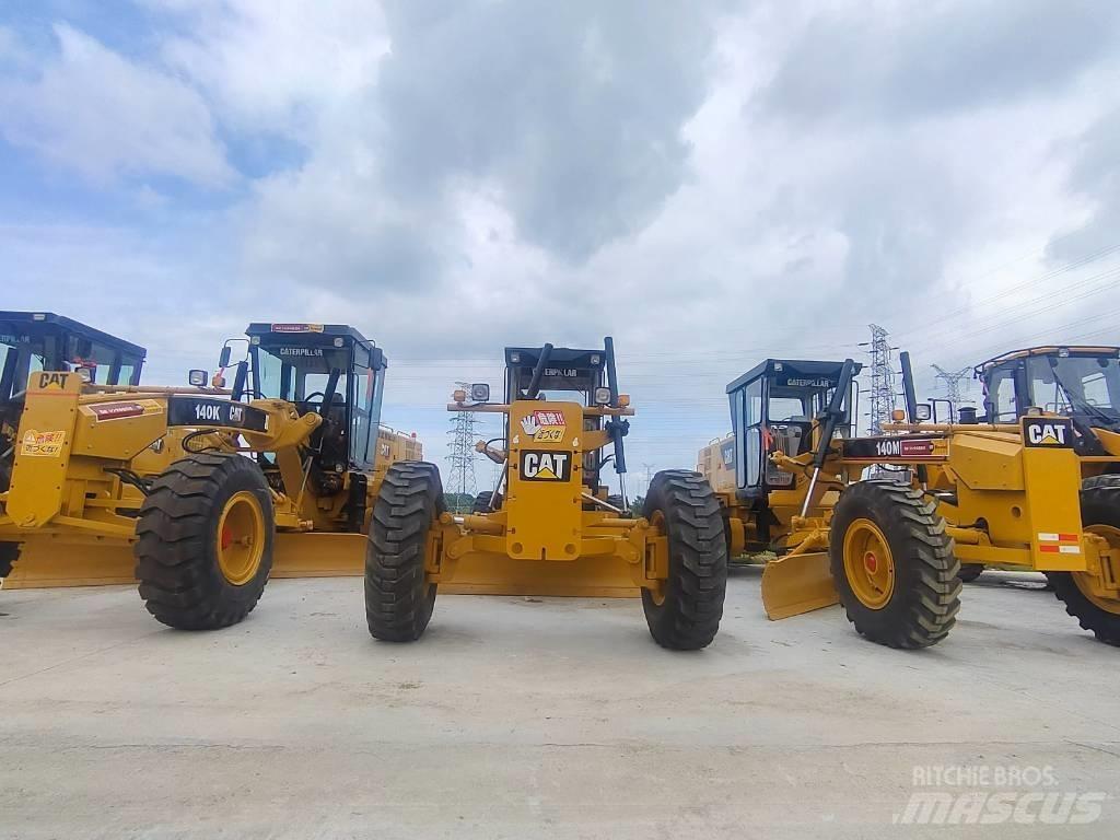 CAT 140 H Грейдери