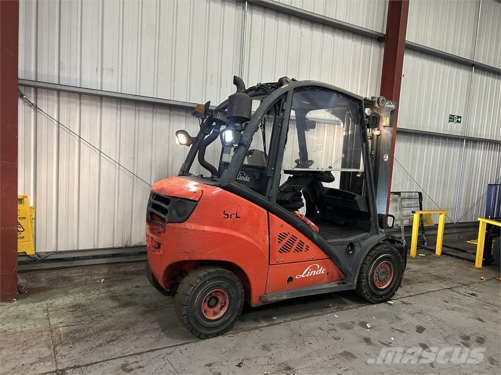Linde H30D Дизельні навантажувачі