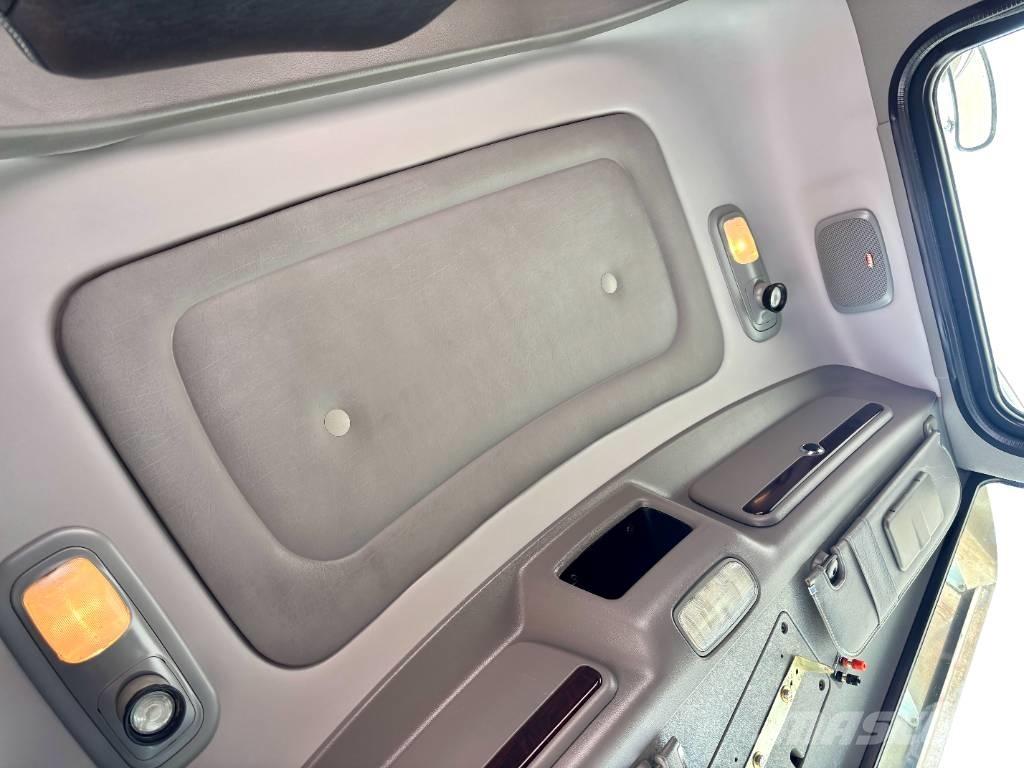 Peterbilt 367 Тягачі