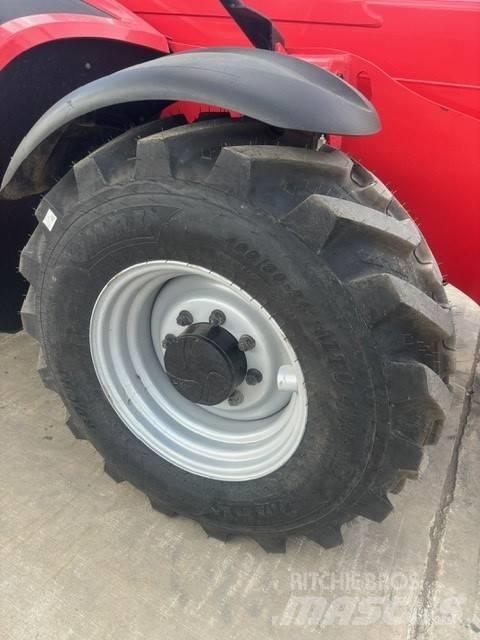 Manitou MT 1440 Телескопічні навантажувачі