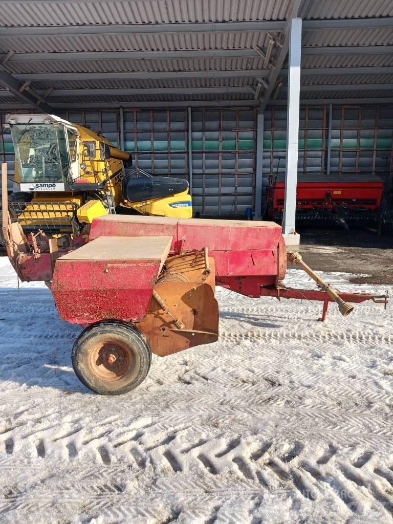 New Holland 265 Тюкові прес-підбирачі