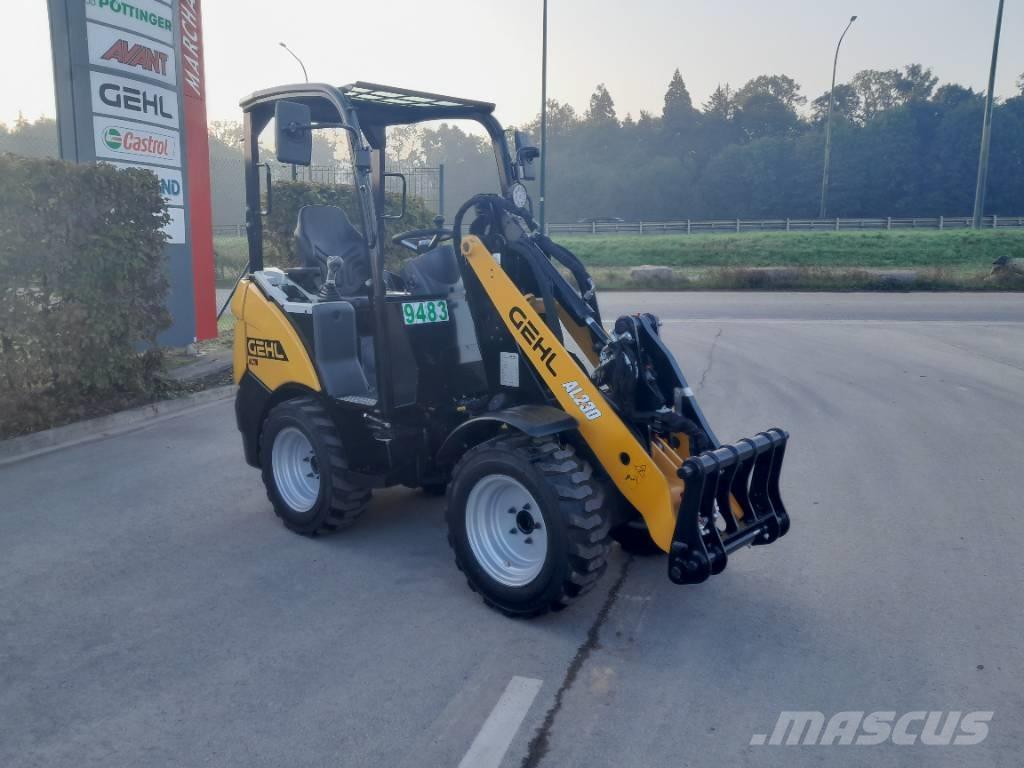 Gehl AL230 Багатофункціональне обладнання для вантажних і землекопальних робіт