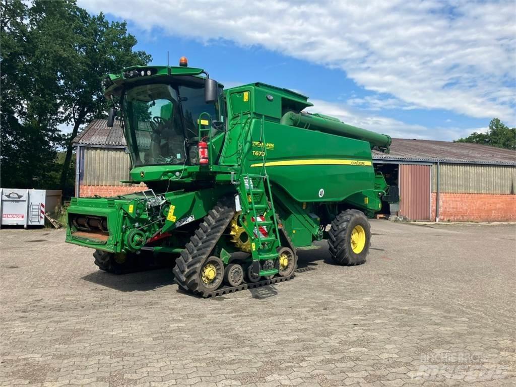 John Deere T670 Зернозбиральні комбайни