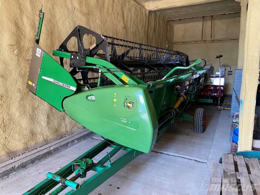 John Deere T 660 Зернозбиральні комбайни
