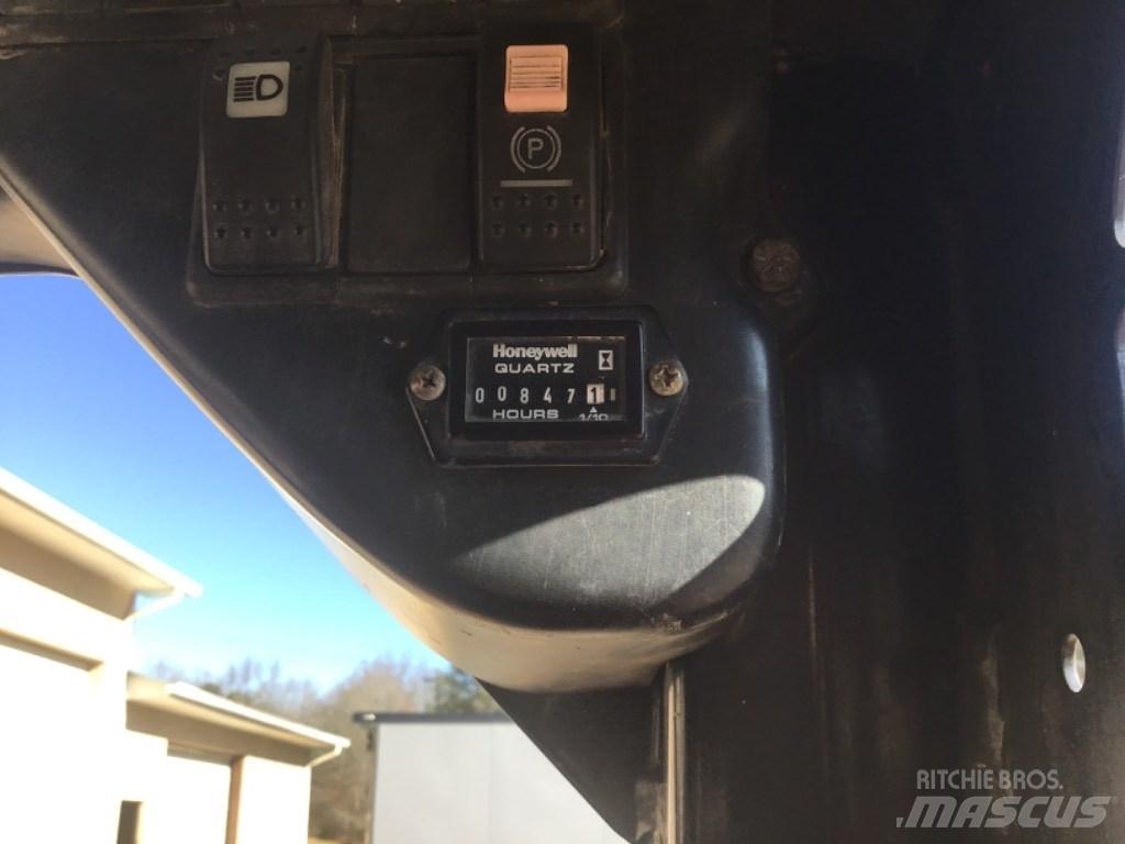 Takeuchi TS60V Міні-навантажувачі