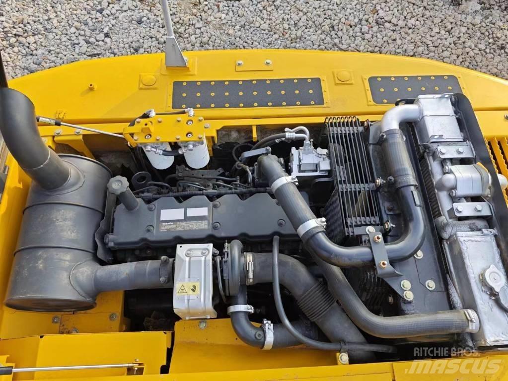 Komatsu PC 200 Гусеничні екскаватори