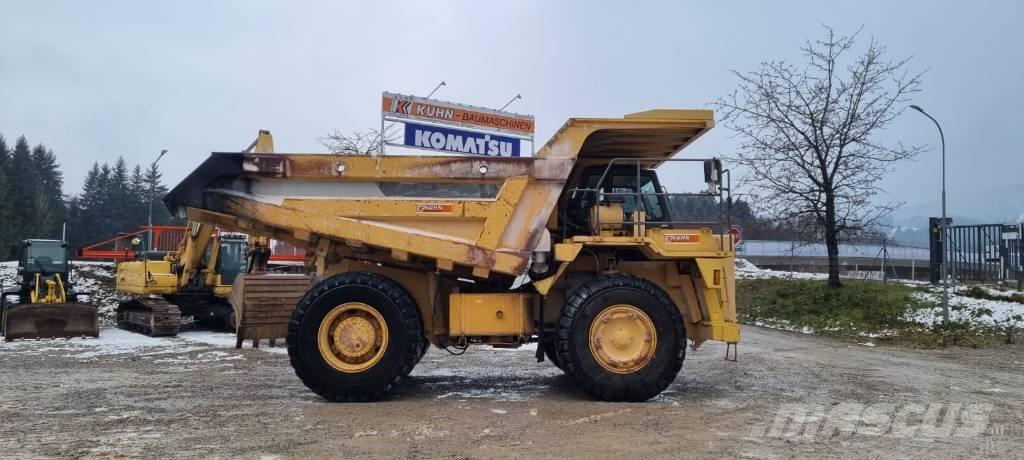 Komatsu HD405-6 Кар`єрні самоскиди