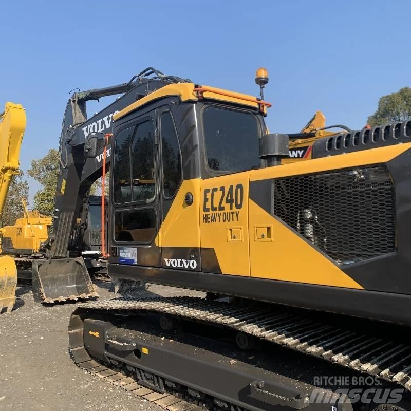 Volvo EC 240 Гусеничні екскаватори