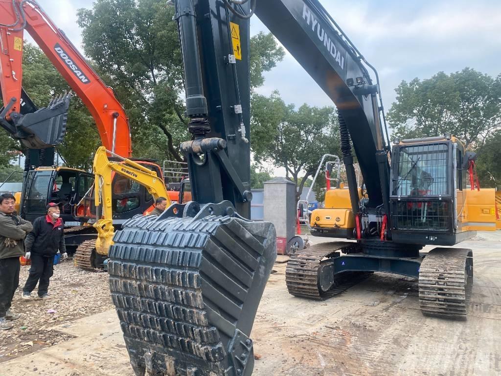 Hyundai R220LC-9S Гусеничні екскаватори