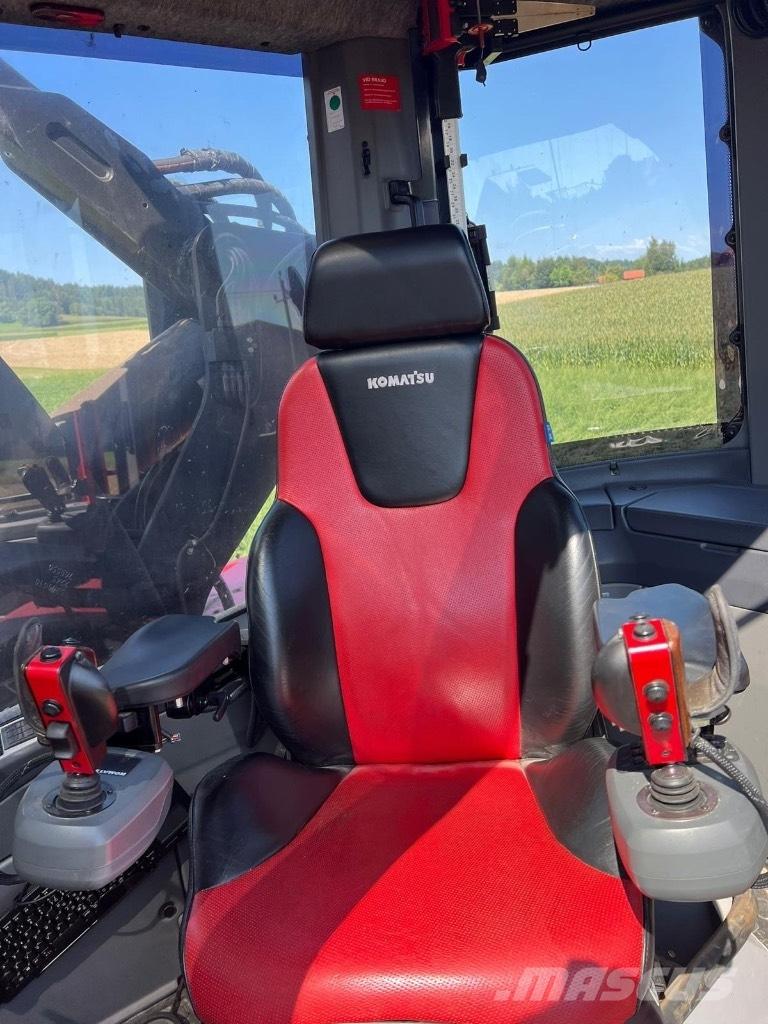 Komatsu 951 Харвестери