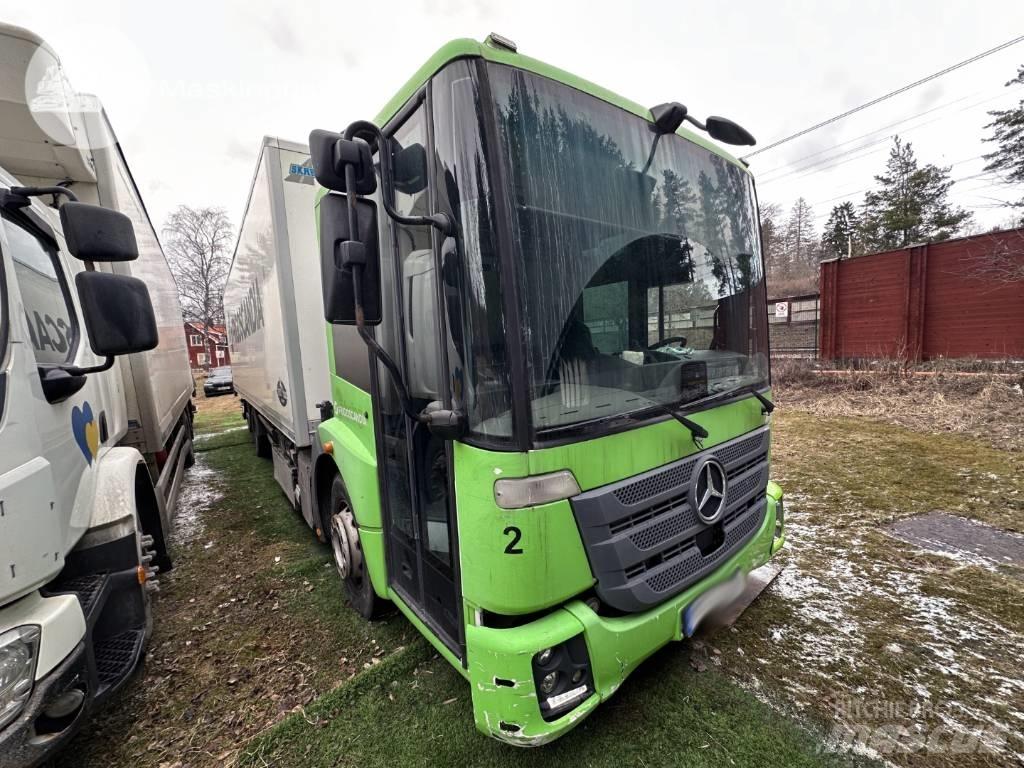 Mercedes-Benz Econic Фургони