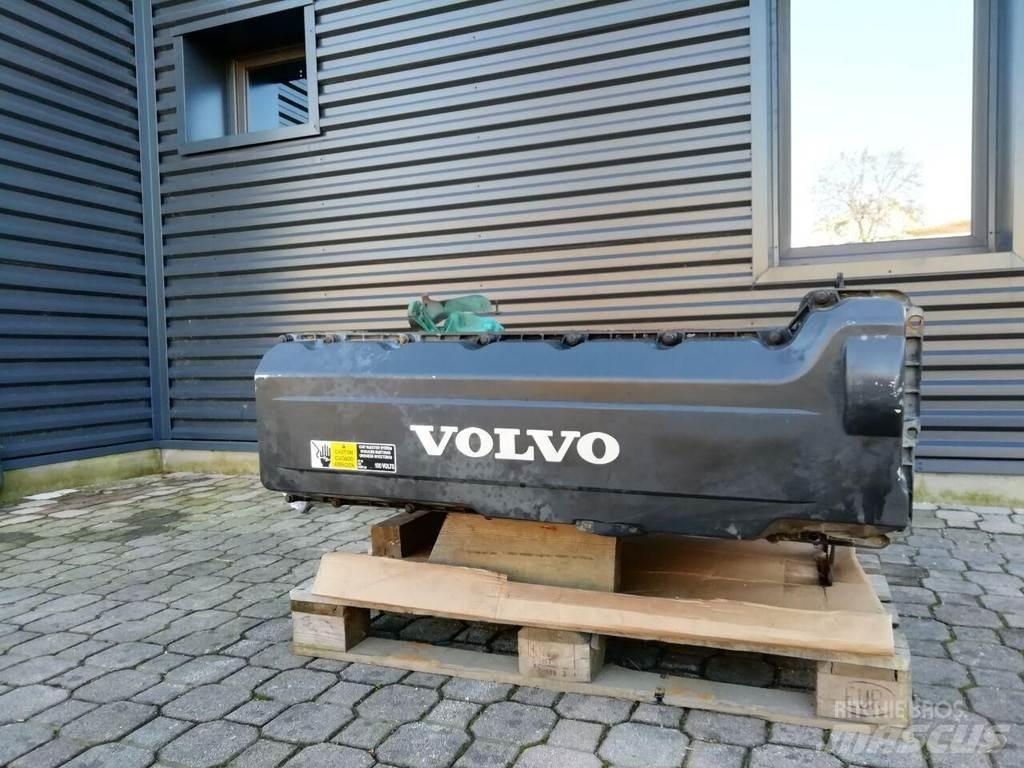 Volvo D11K Двигуни
